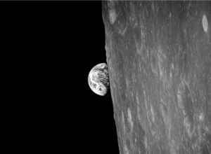 earthrise-cropped