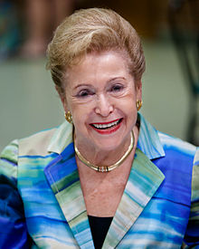 MARY HIGGINS CLARK